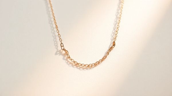Découvrez les bienfaits d'un collier soleil élégant